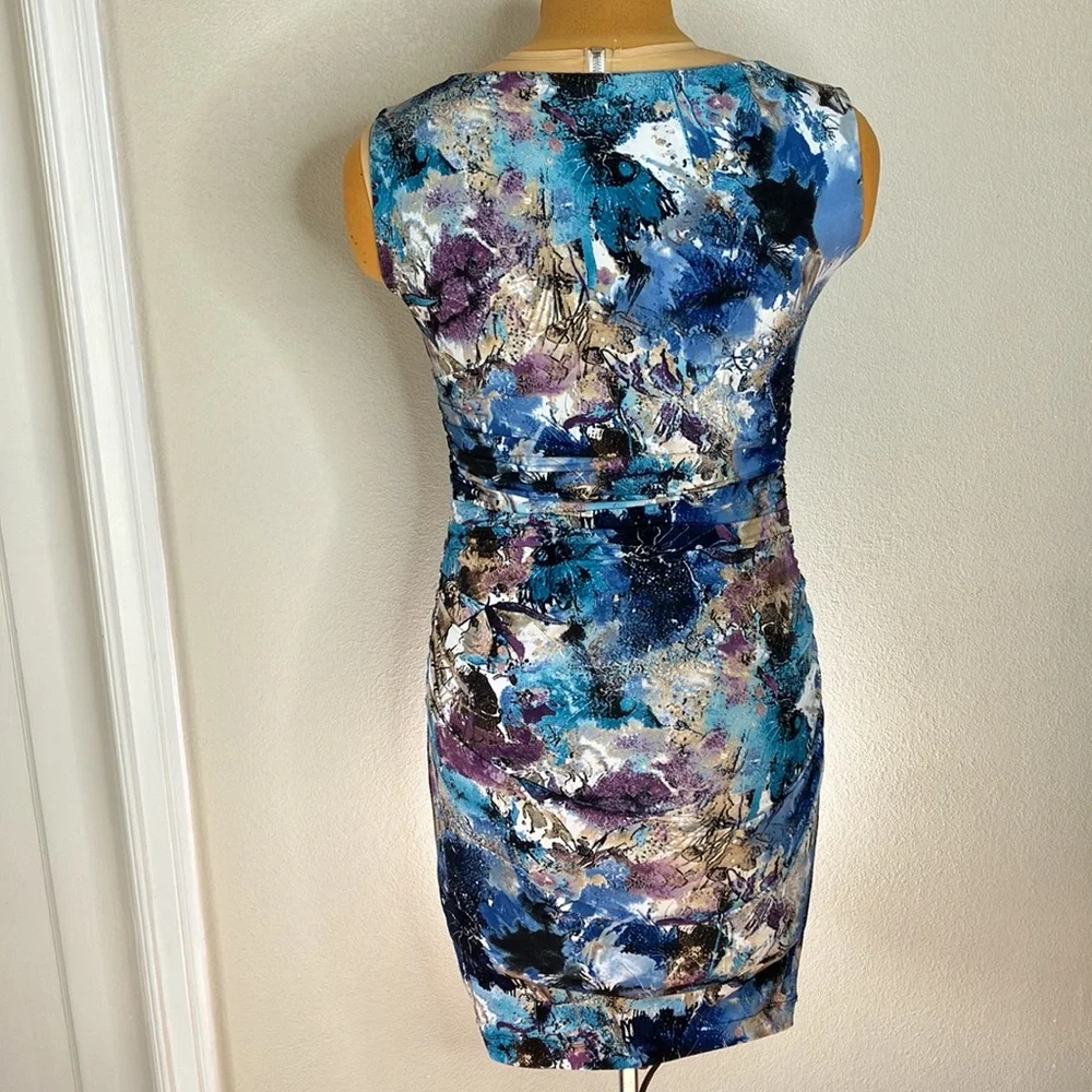Abstract Multicolor Dress with Ruched Sides - Picture 2 of 10